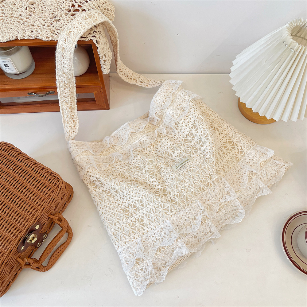 56281 Summer Casual Vacation single-shoulder Bag, ethereal lace canvas bag, large-capacity tote bag, Hollowed-out beach bag Application Scenario