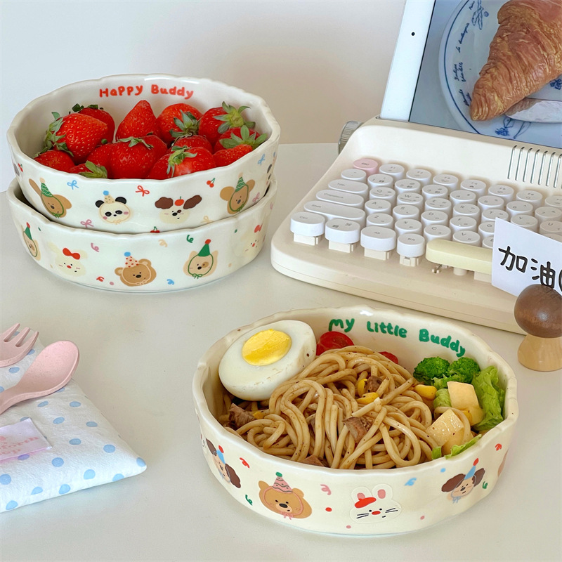 High appearance level hand-molded ceramic deep plate, cute cream-colored matte pasta plate, salad breakfast plate, fruit plate and vegetable plate Application Scenario