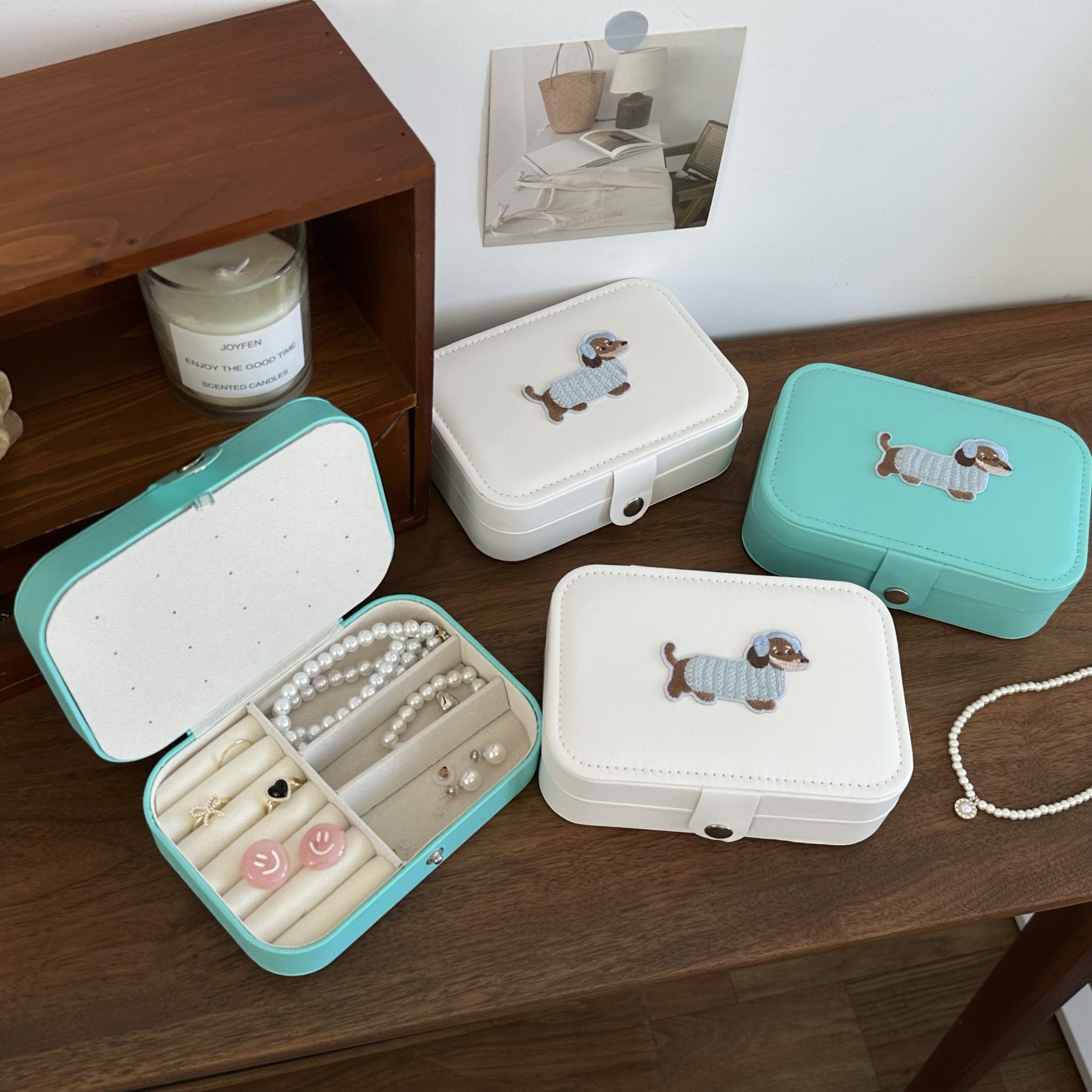 New cute dachshund dog jewelry box storage box, high-end exquisite small portable necklace ring, anti-oxidation box full figure