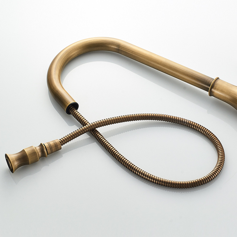 New copper antique pull-out kitchen faucet from the manufacturer, European retro sink kitchen faucet, one-piece consignment Application Scenario
