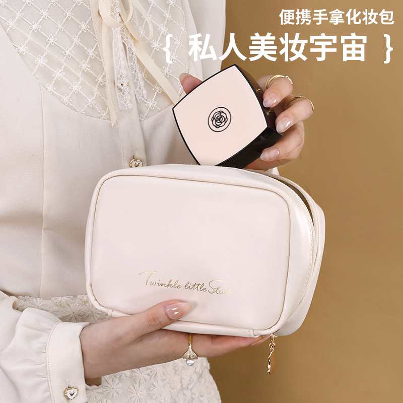 French square pu touch-up bag, cute Instagram small size, waterproof, high appearance level, makeup bag, clutch bag, ladies' high-end feel details Picture
