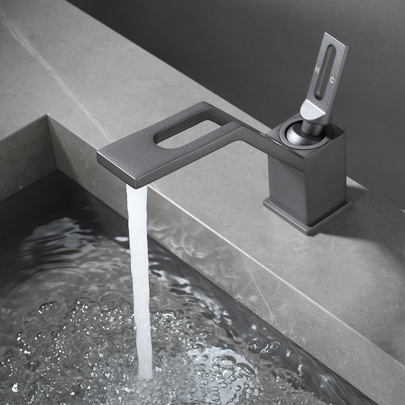 New creative washbasin faucet, cold and hot dual-purpose bathroom, all-copper washbasin, anti-splash washbasin faucet Application Scenario