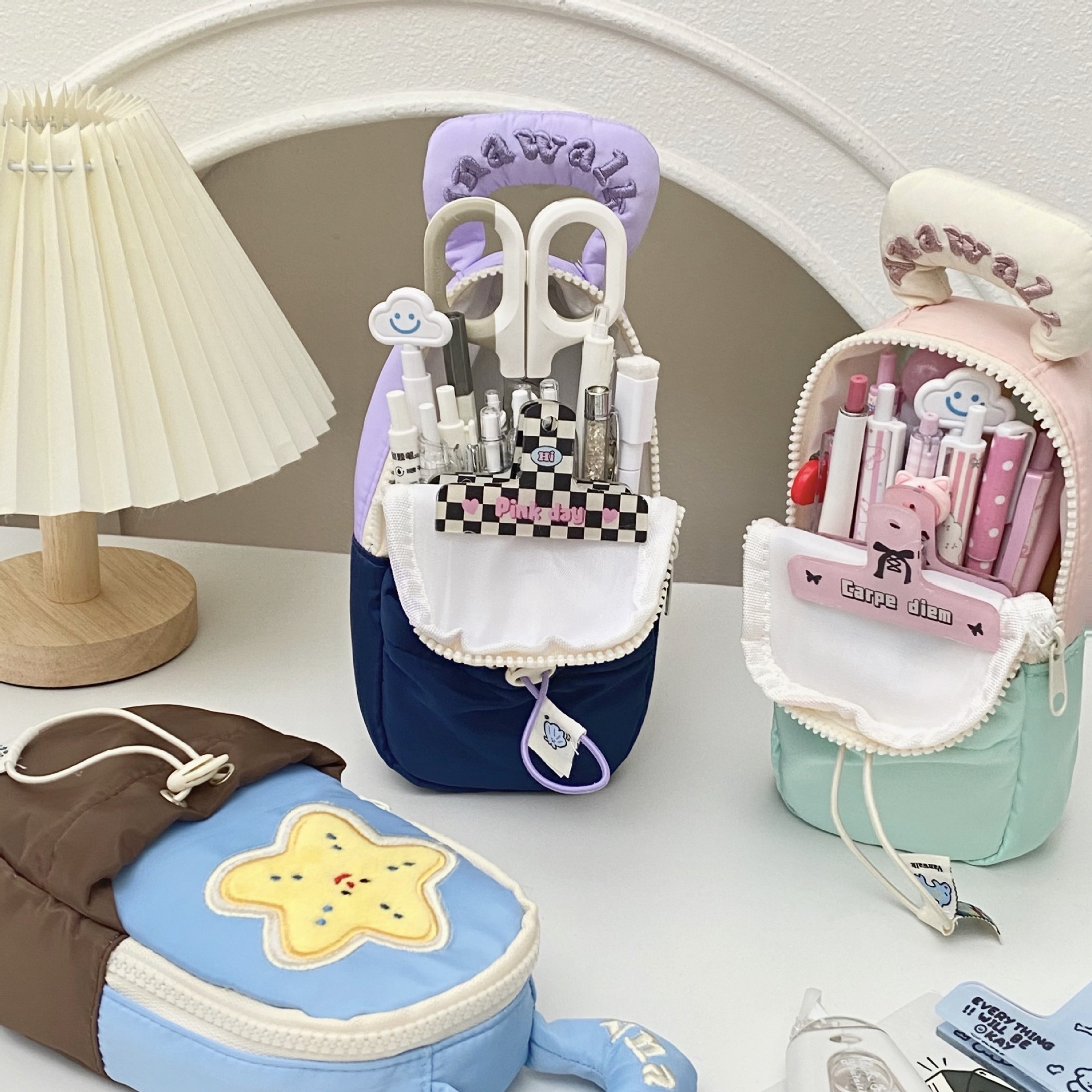 Cute shell starfish pencil case for Girls 2025 New style children and students large capacity stationery bag storage bag Pencil case details Picture