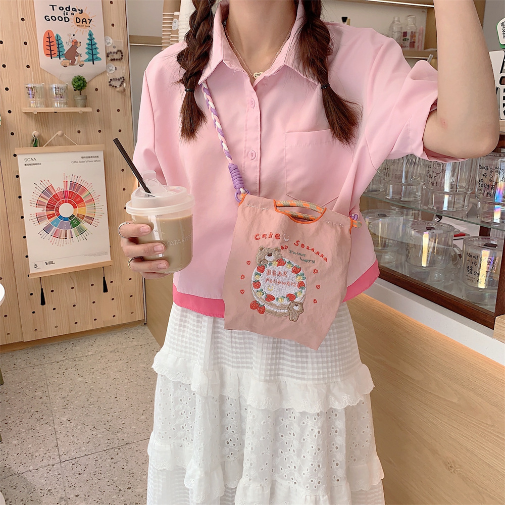37301 ultra-exquisite bear embroidered small cloth bag, student handbag, Oxford cloth mini hand-held small bag, mobile phone case details Picture