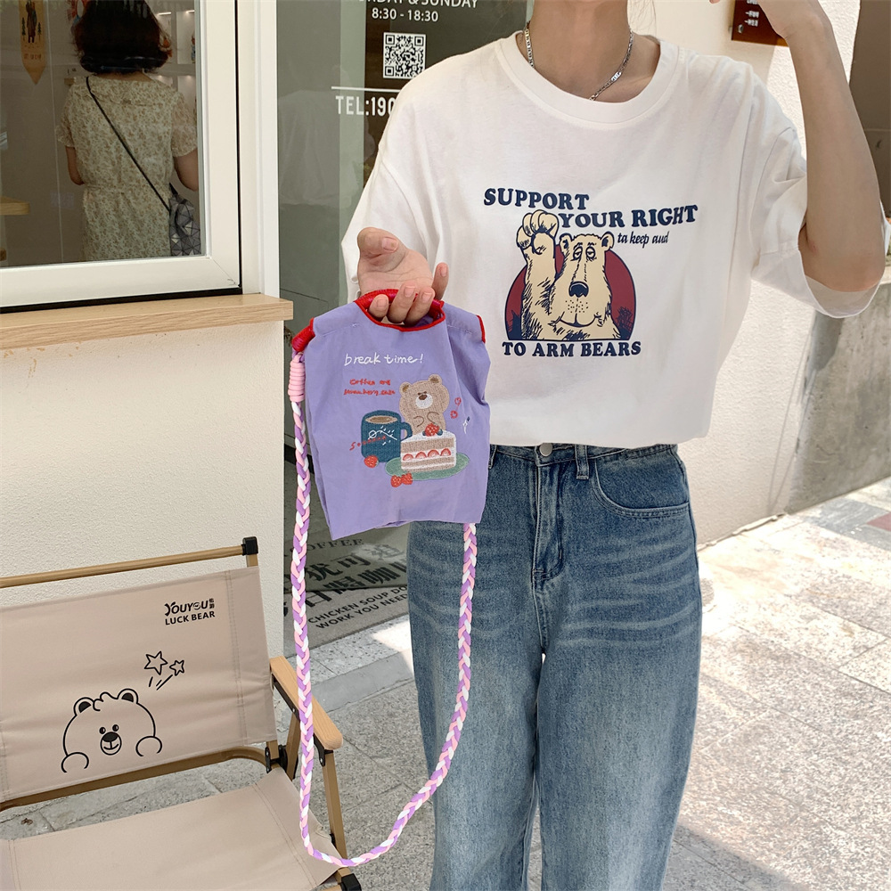 37301 ultra-exquisite bear embroidered small cloth bag, student handbag, Oxford cloth mini hand-held small bag, mobile phone case Application Scenario