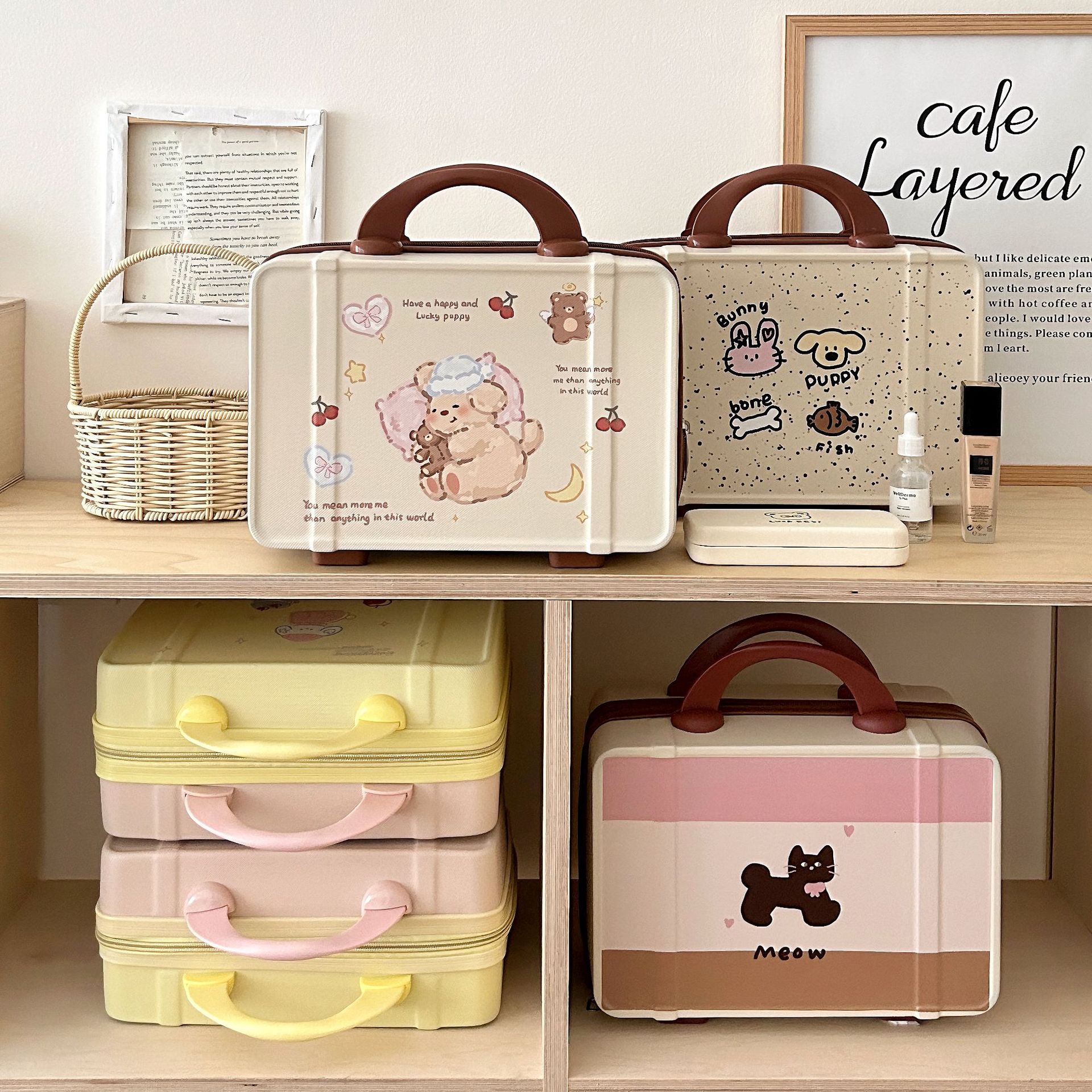 Cute suitcase, large-capacity travel suitcase, portable storage box, cosmetics storage box for going out, makeup bag for women details Picture