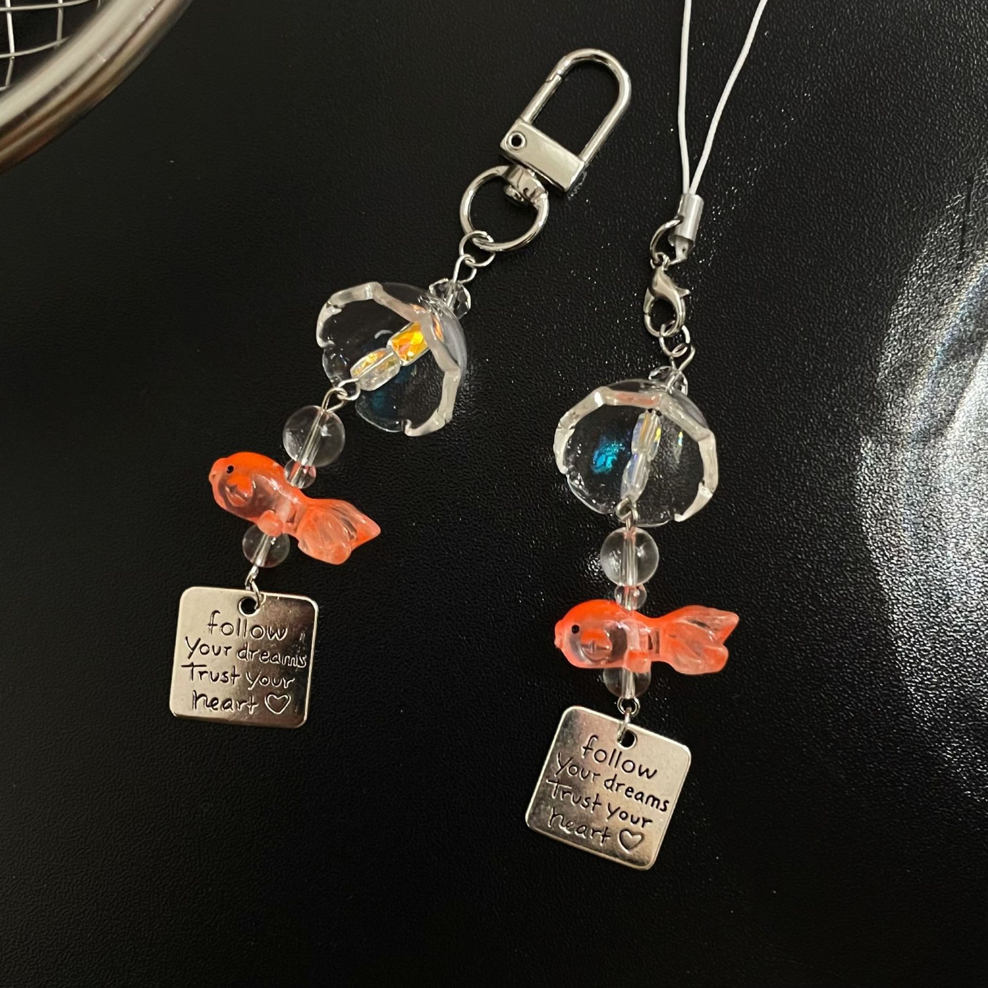 Dreamy goldfish pendant, the same style as Xiaohongshu, cute and high appearance level girl bag pendant, keychain diy decoration Specification drawing