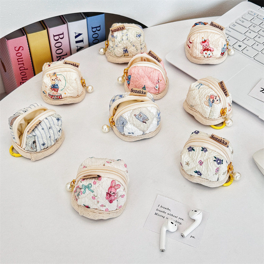 47291 Cute embossed compact and portable, suitable for storing Apple wireless Bluetooth stereo earphone cases full figure