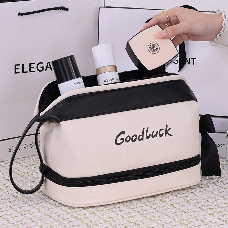 Amazon large-capacity Chanel-style makeup bag with double-layer compartments for high-end cosmetic storage and toiletry bag details Picture