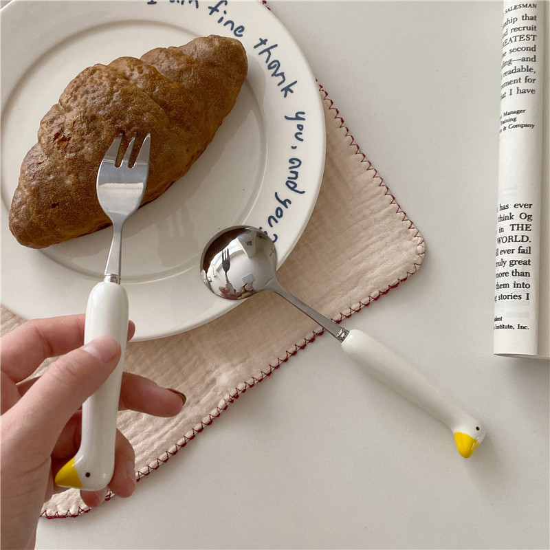 Cute cartoon duck spoon and fork tableware set, portable and creative children's home use, high appearance level ceramic spoon details Picture
