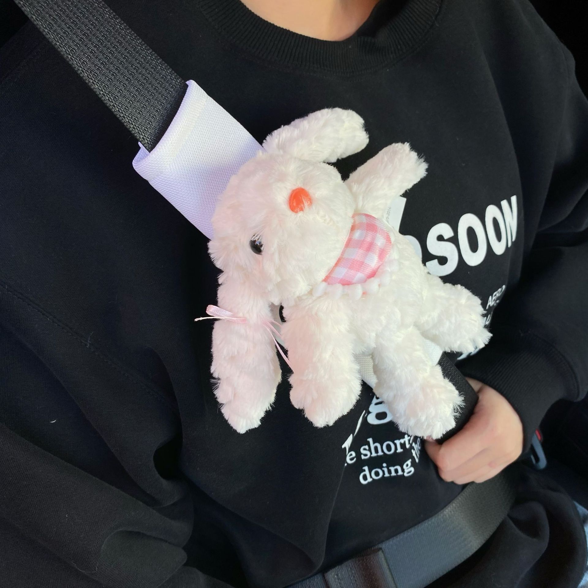 Chuiertu car seat belt shoulder guard, high-end feel, anti-strangling neck, children's safety belt, children's doll, new car gift details Picture