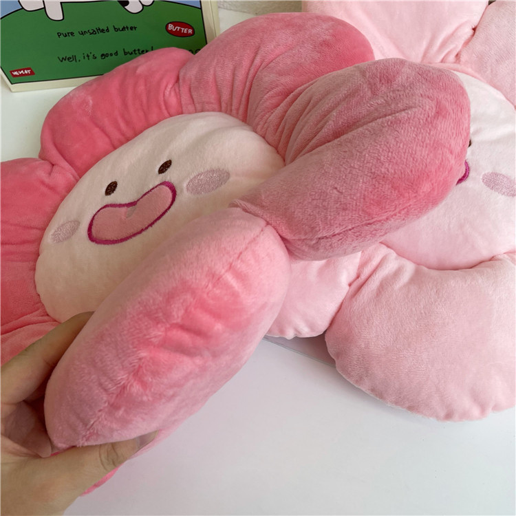 Ins-style cute and girlish flower cushion, ugly and adorable peach plush toy cushion, birthday gift Item Picture
