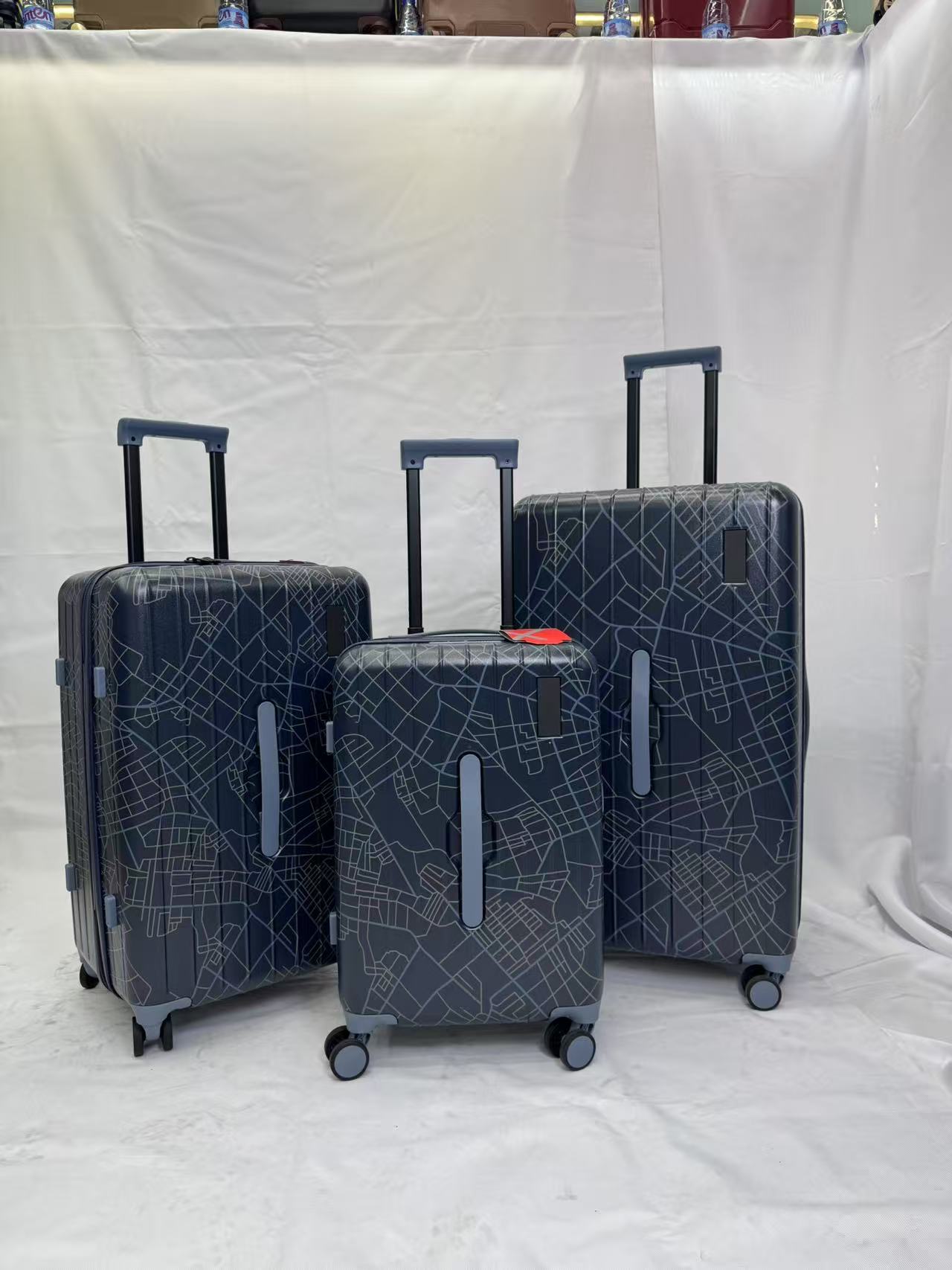 The PC suitcase features a fashionable appearance and lightweight design, making it a must-have for travel