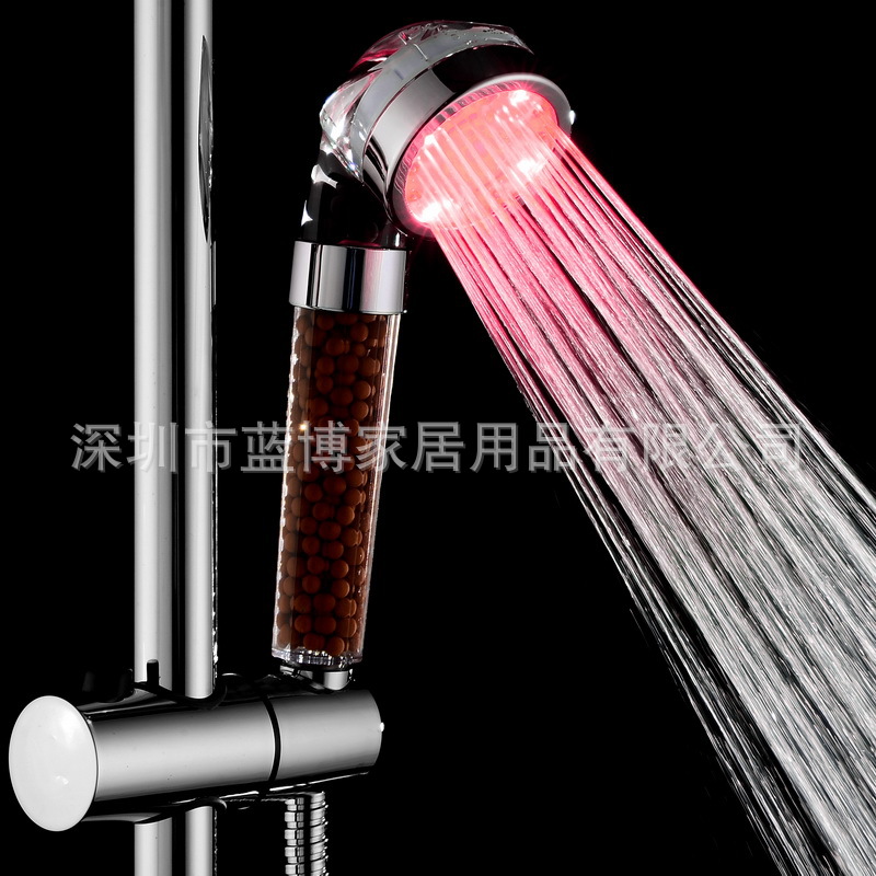 Negative ion LED shower head SPA temperature-controlled three-color temperature-sensing color-changing/seven-color color-changing shower head 8008-A23 Application Scenario