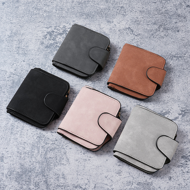 New Korean-style fashionable women's wallet for foreign trade, short, multi-position, retro and simple loose change wallet for women, in cross-border stock Application Scenario