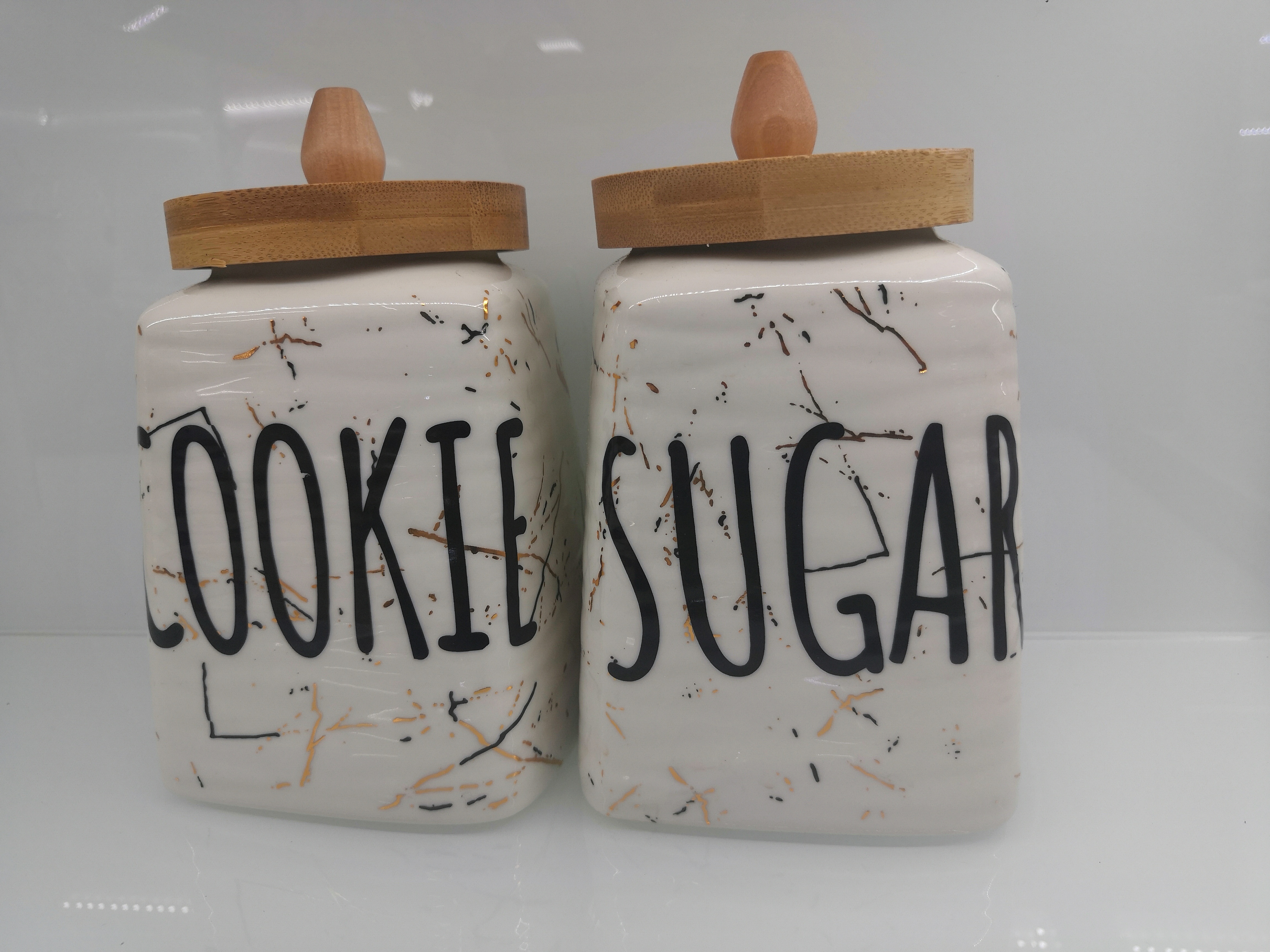 日用百货密封罐收纳罐陶瓷储物罐厂家直销各类密封罐系列