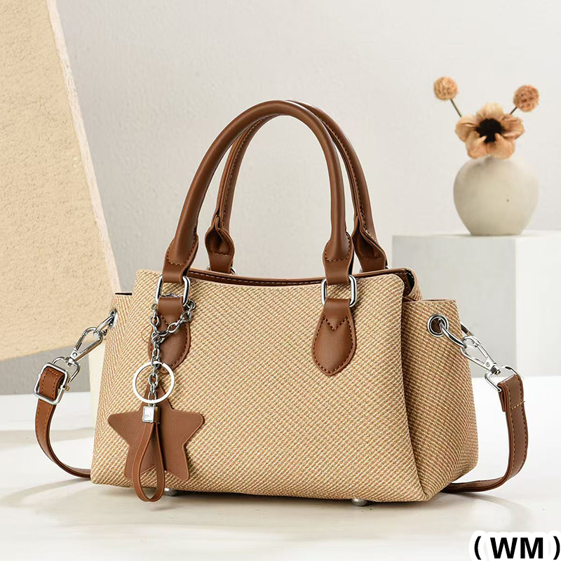 The high-end women's bag, fashionable single-shoulder crossbody bag and new trendy bag OCYK8908-8 from Meifang Bag and Yiding Bag Industry Application Scenario