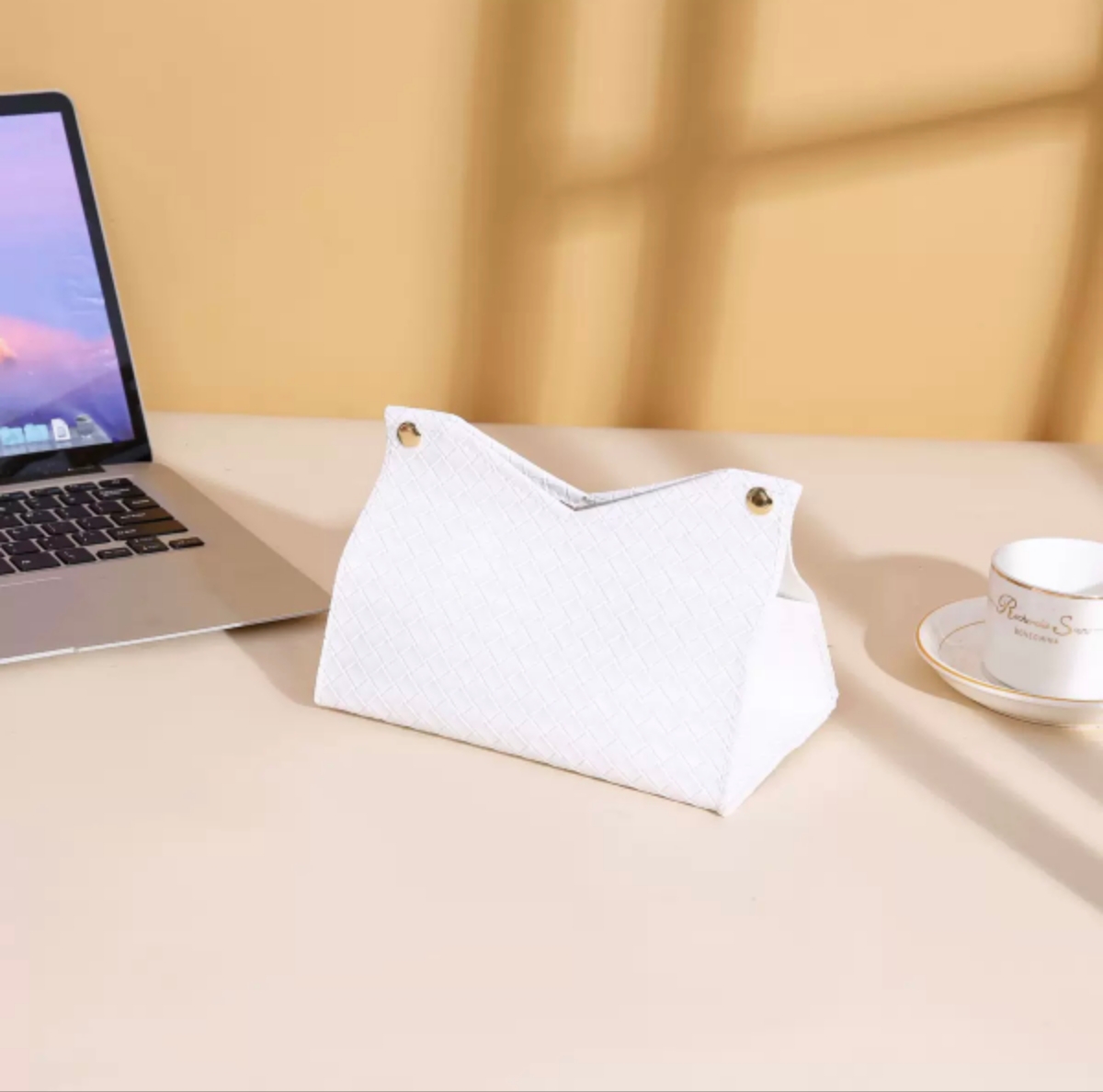 Leather woven tissue box, simple, creative, elegant and fashionable tissue box, living room, dining table, coffee table, bathroom tissue box detail image 2