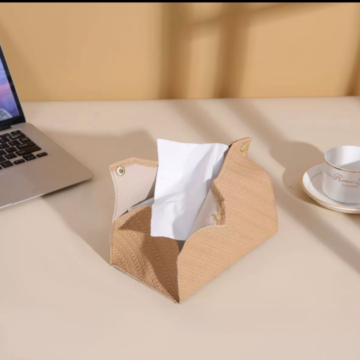 Leather woven tissue box, simple, creative, elegant and fashionable tissue box, living room, dining table, coffee table, bathroom tissue box details Picture
