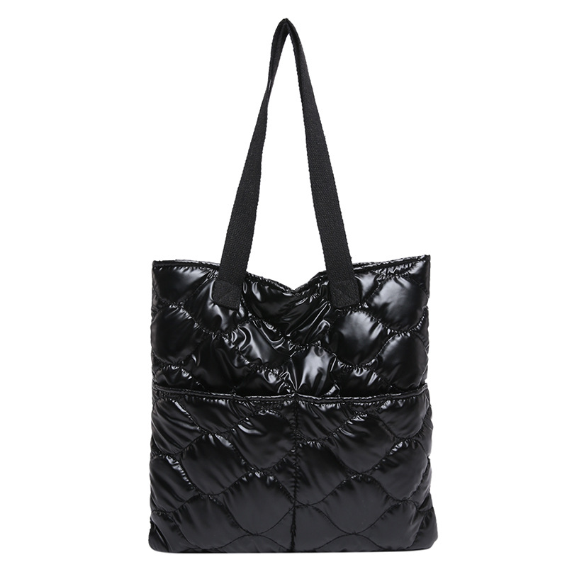This is a new winter collection of fashionable and casual tote bags for women, featuring a large capacity and a simple yet retro style Item Picture