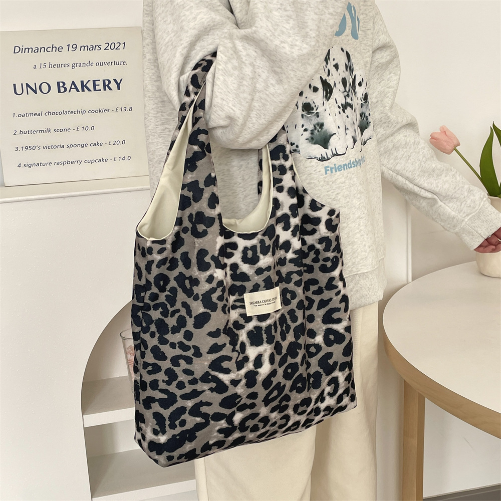 410272 Fashion Leopard Print College Student Commuting Bag for Women 2024 New large-capacity casual single-shoulder bag Specification drawing