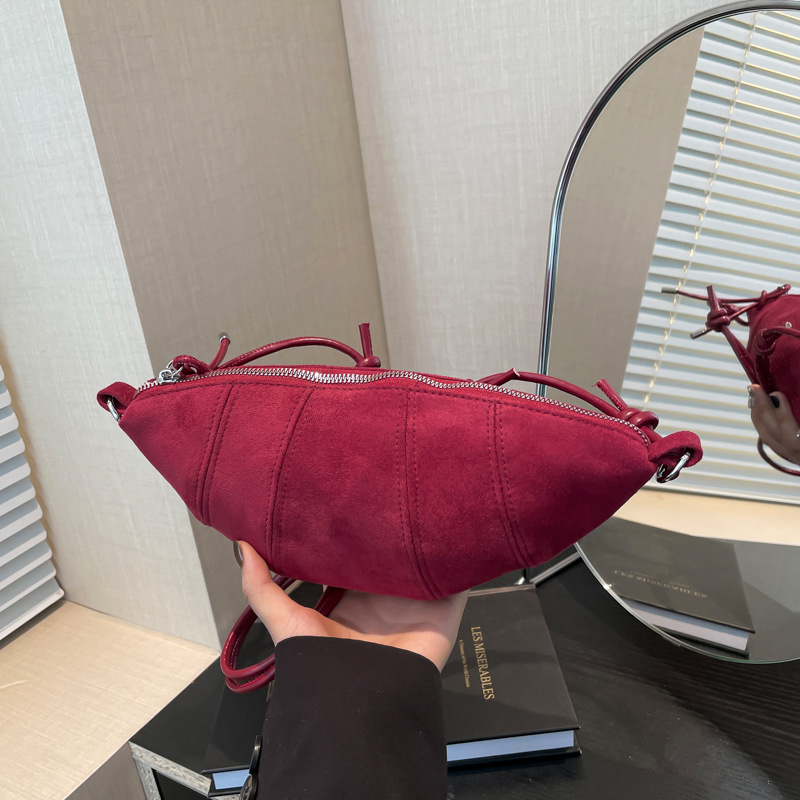 Niche design bag for women, versatile and fashionable dumpling bag, high-end and stylish, single-shoulder crossbody, underarm zongzi bag full figure