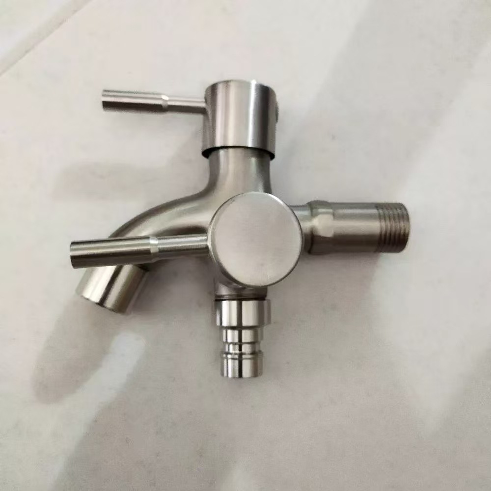 Double-sided hot water faucet for wire drawing, one-in-two-out washing machine, mopping sink, laundry basin, multi-functional faucet details Picture