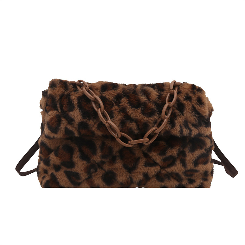 Spring Korean version single-shoulder hand-held envelope bag for women, 2025 new style fashionable leopard print fur bag crossbody bag for women Item Picture