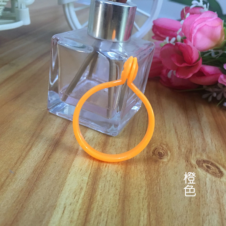 Curtain rod rings, multi-purpose rings, Roman rod rings, open lifting rings, plastic rings, bed curtain lifting rings, bath curtain rings Application Scenario