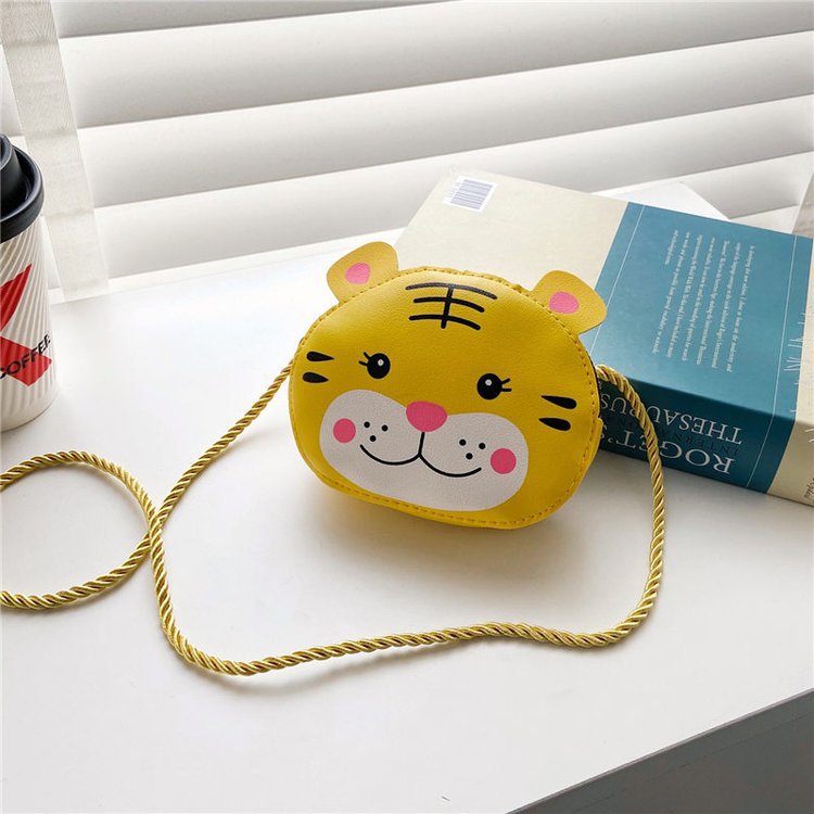 Fashionable children's bag 2020 New Cartoon Bag, cute baby, cute coin purse, boys' and girls' bag, baby accessory bag details Picture