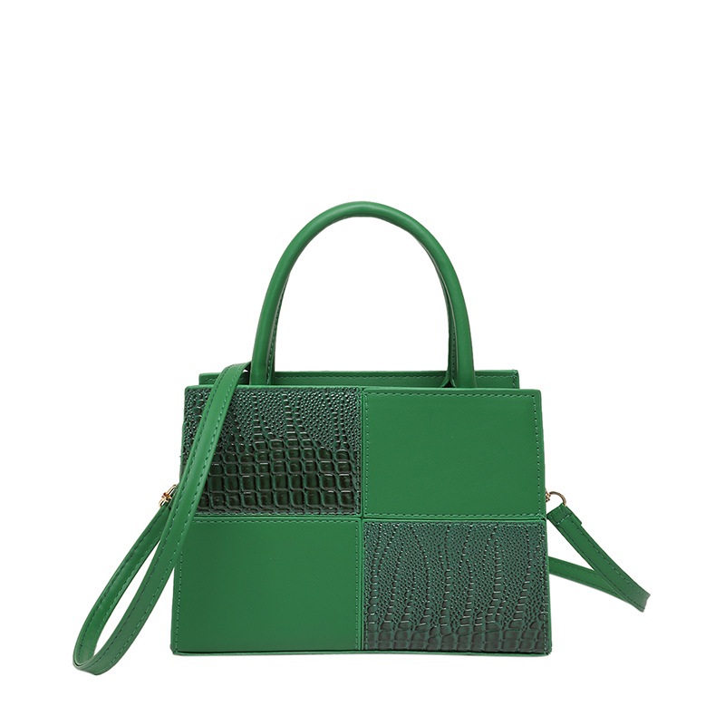 This large-capacity crocodile print handbag with a retro European and American style is a versatile crossbody single-shoulder bag for commuting and work. It is trendy and simple for women Item Picture