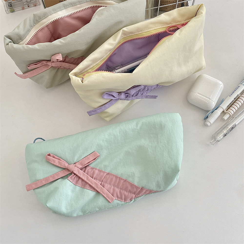 52162 Soft and fluffy fabric pen case, bow storage bag, stationery box, student high appearance level pen case, pencil case Specification drawing