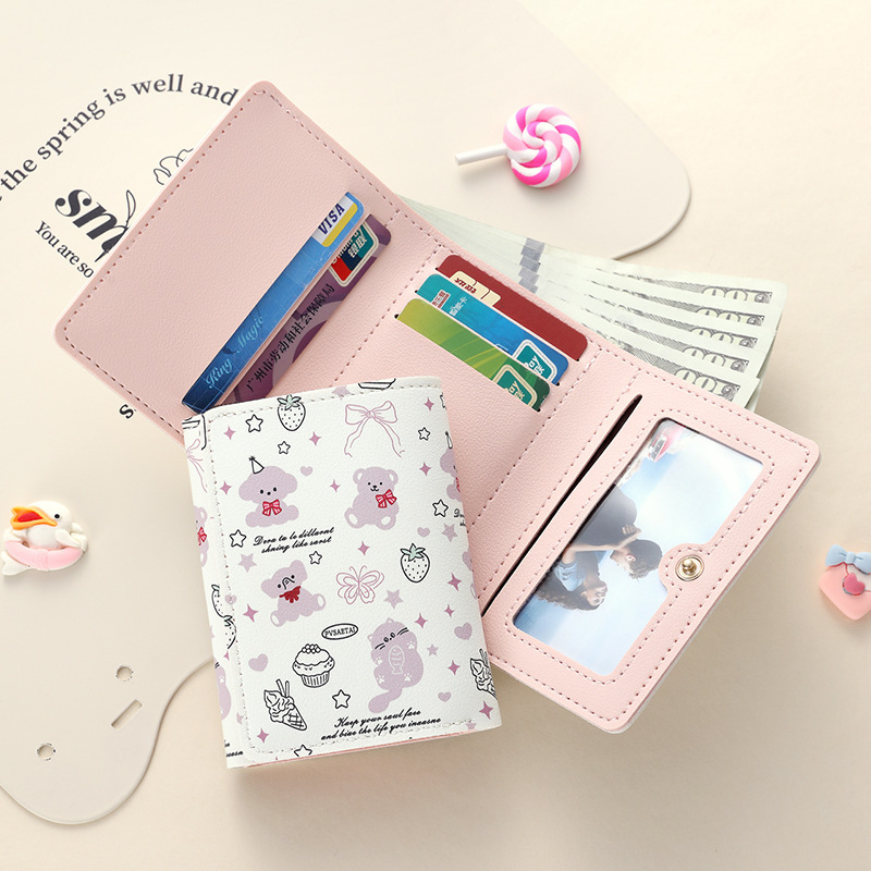 Cartoon loose mouth wallet, multi-functional ID card case, coin purse, cute and portable wallet, anti-demagnetization card holder, foreign trade Application Scenario