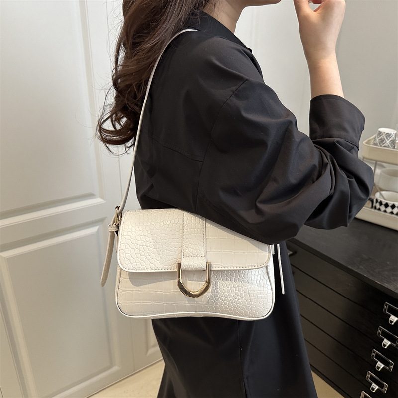 Solid color retro large-capacity 2025 spring new style simple, casual and fashionable crossbody single-shoulder underarm small square bag for women Specification drawing