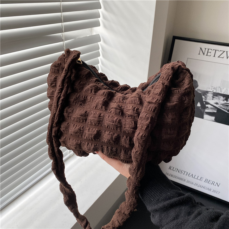 Spring Bag 2025 New Style, women's Instagram single-shoulder underarm bag, casual and fashionable, casual solid color handbag full figure