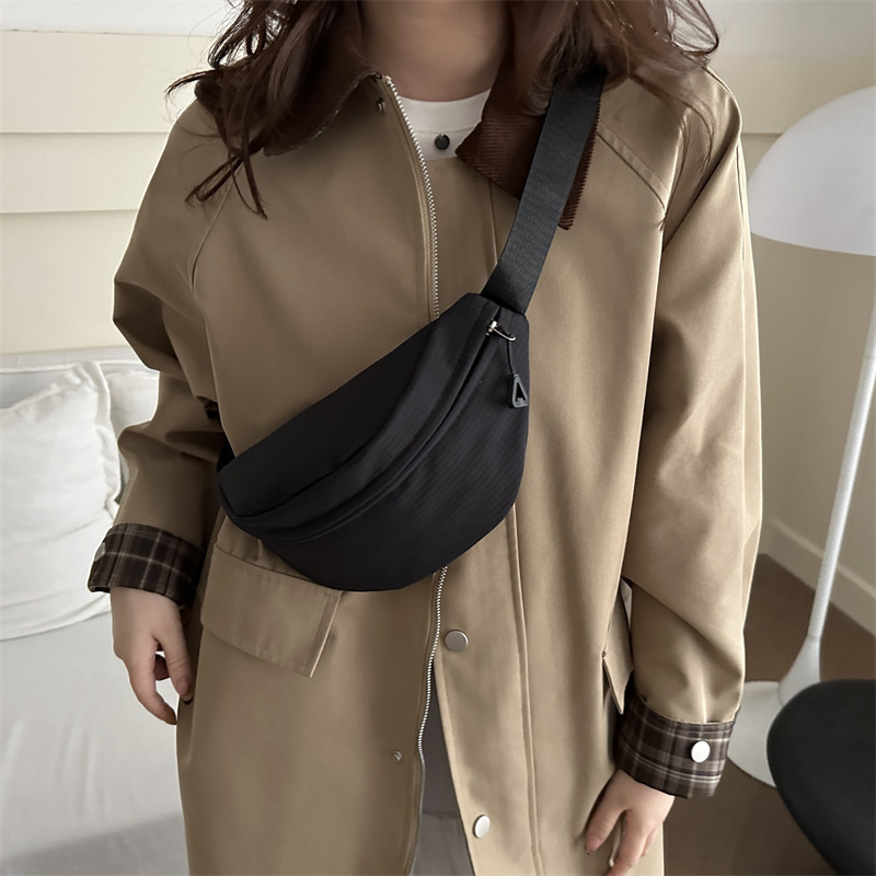 2024 Autumn New trendy, sporty, niche, casual, large-capacity single-shoulder bag, casual crossbody bag, cross-border bag for women Specification drawing