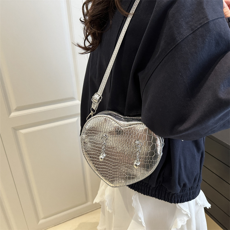 Spring 2025 Cross-border Love Bag, Sweet and cool handbag, Crocodile print single-shoulder crossbody bag, Commuter small bag details Picture