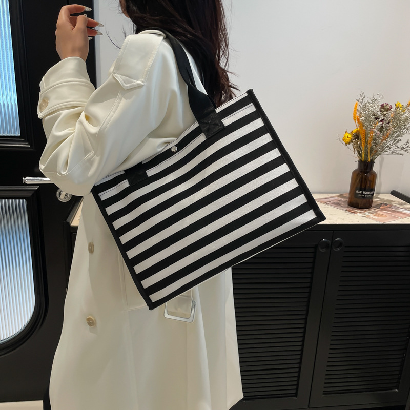 Canvas bag, women's office handbag, large-capacity striped single-shoulder storage hand-held bag, fashionable shopping bag for going out details Picture