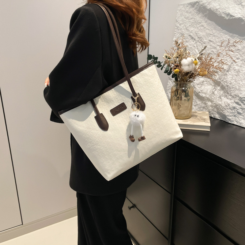 Large-capacity women's 2024 new style trendy winter single-shoulder bag, versatile tote bag for students' commuting to school Specification drawing