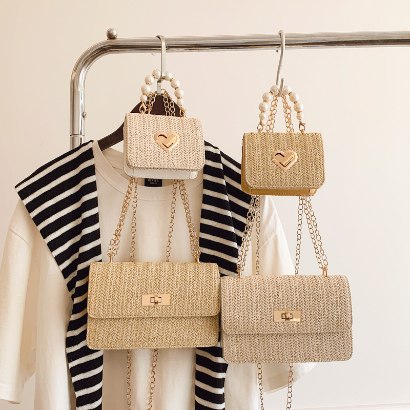 Bag 2025 Korean Version New straw-woven chain small square bag, single-shoulder crossbody bag, fashionable lock women's bag, large capacity bag Application Scenario
