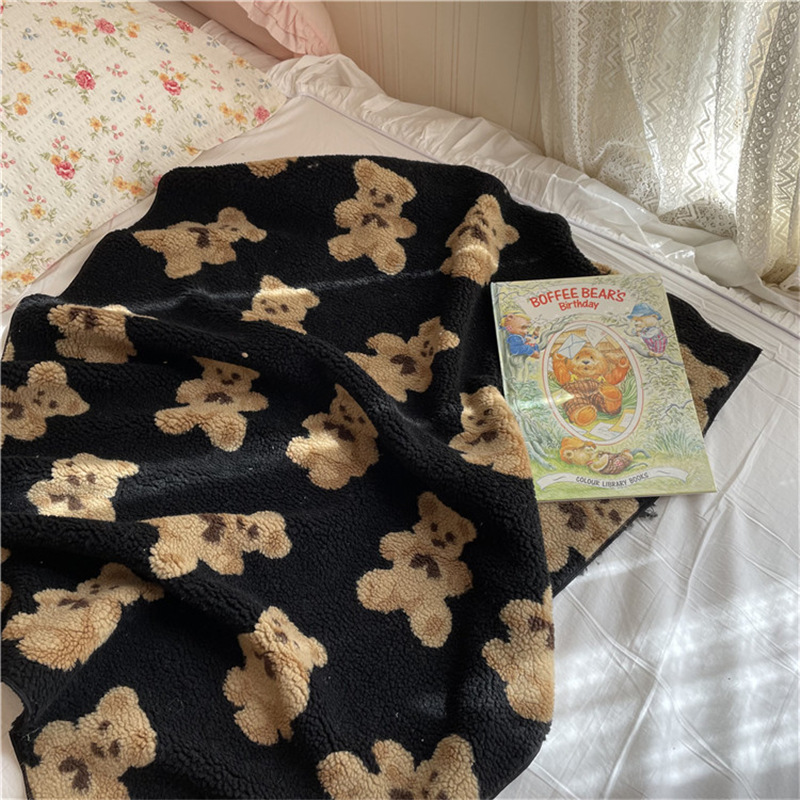 ins Korean style cute plush thickened full-body bear double-sided lamb plush nap blanket, air conditioning blanket, knee blanket Specification drawing