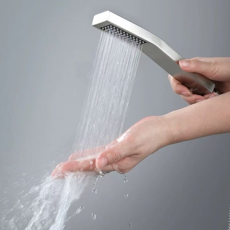 304 stainless steel square pressurized shower head, hand-held square shower head, rectangular shower head for bathing Application Scenario