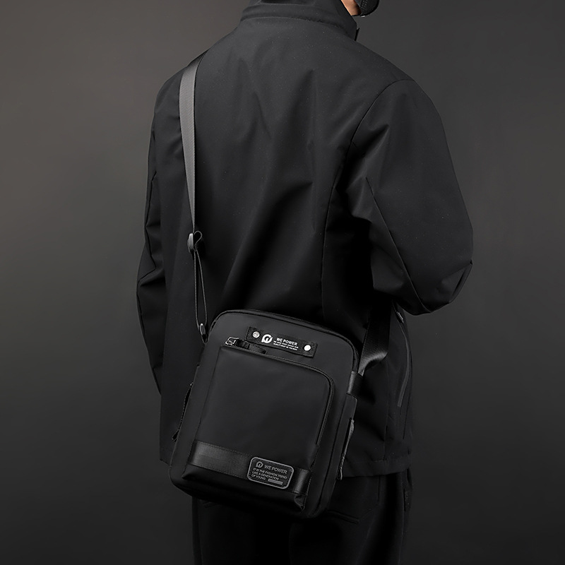 WEPOWER's new multi-functional men's crossbody bag, a casual and portable single-shoulder bag, and a solid-color outdoor single-shoulder crossbody bag details Picture