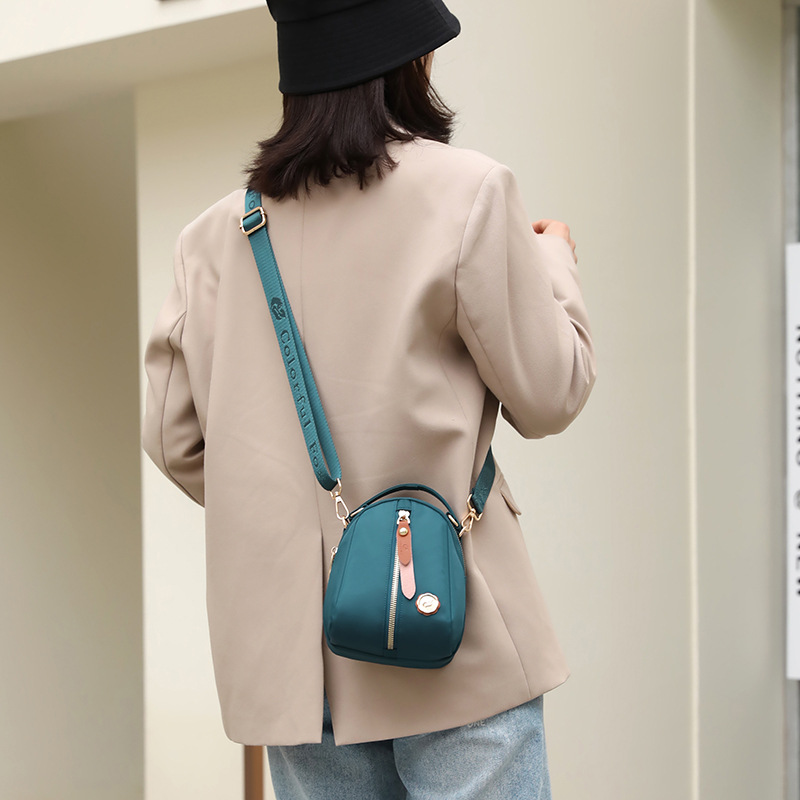 Colorful Fox's new women's shoulder bag, outdoor casual mobile phone coin purse, water-resistant nylon crossbody bag Specification drawing