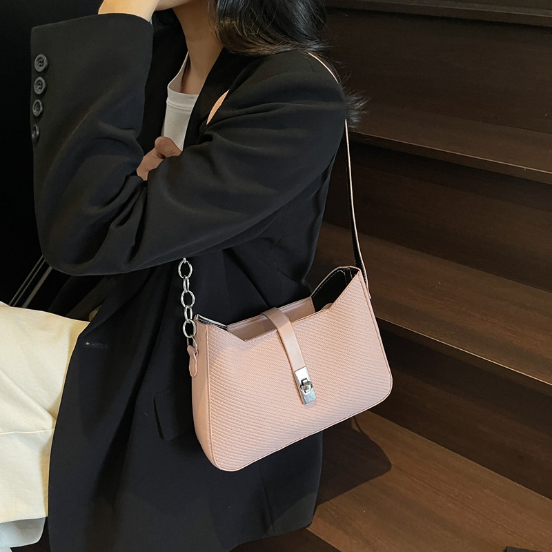 French niche design bag for women 2025 new trendy and fashionable underarm bag with a stylish texture and a hand-held baguette bag Specification drawing