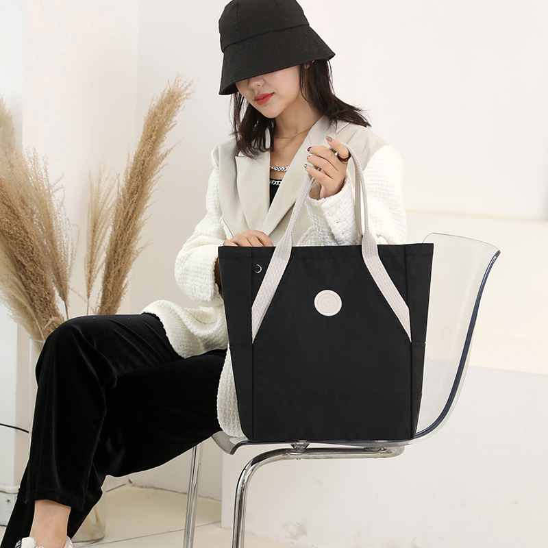 Colorful Fox Spring New Women's large-capacity single-shoulder bag, Korean retro underarm bag, color-blocking backpack details Picture