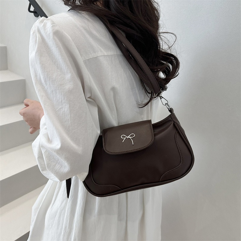 Trendy cross-border retro small bag for women, Spring 2025 new single-shoulder underarm bag, high-quality commuting crossbody small square bag details Picture