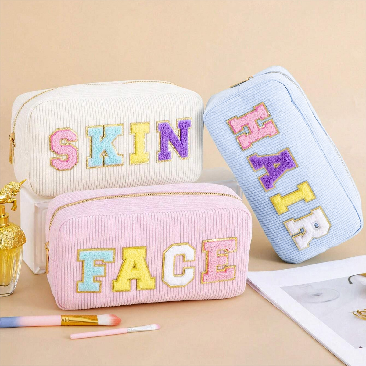 Cross-border corduroy makeup bag with lettered embroidery, fashionable and casual ladies' toiletry bag, travel portable makeup storage bag Specification drawing