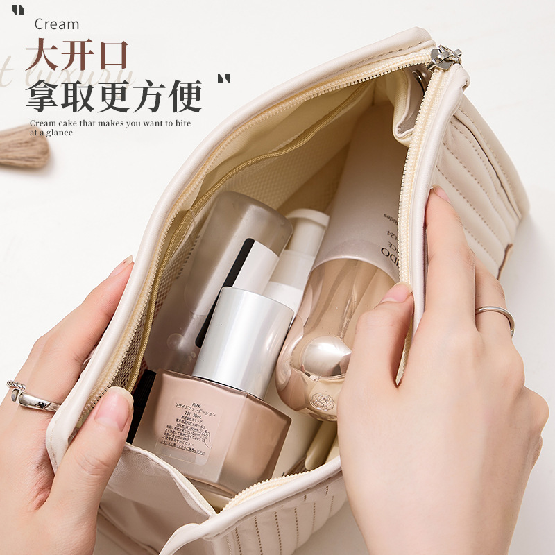 The cake series of cosmetic bags, travel toiletries, cosmetics storage bags, hand-held bags for white-collar workers, three-piece set Specification drawing