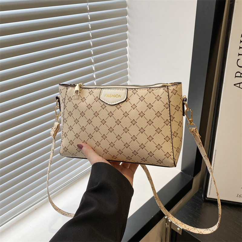 New trendy women's bags: casual and fashionable floral fabric crossbody bag, women's clutch bag, phone bag, coin purse, and small women's bag full figure